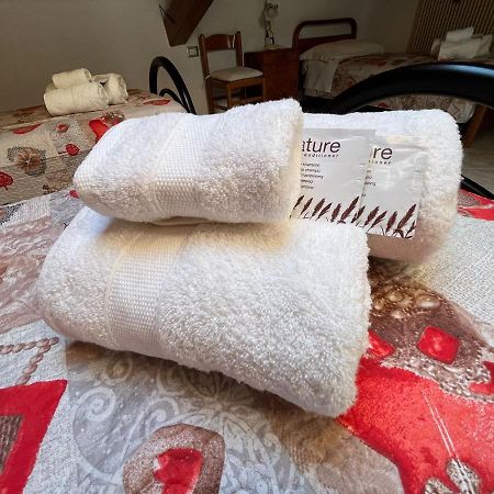 Locazione Turistica Casa Cittadella Hotel Arten Ngoại thất bức ảnh