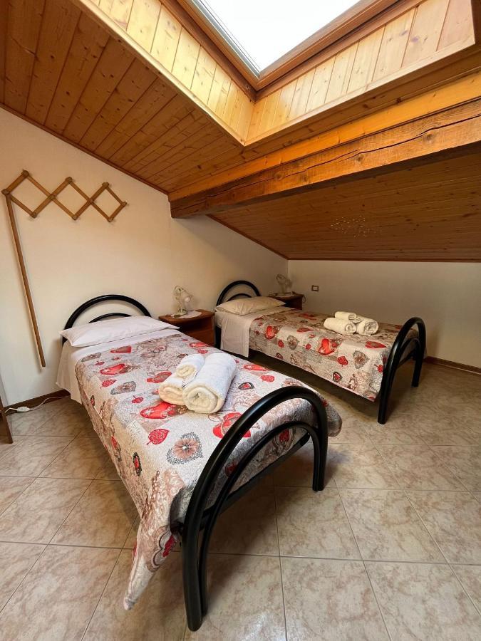 Locazione Turistica Casa Cittadella Hotel Arten Ngoại thất bức ảnh