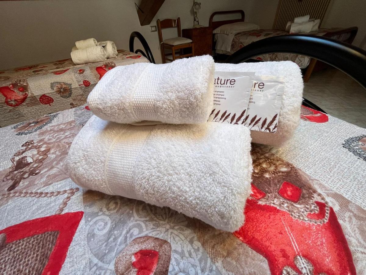 Locazione Turistica Casa Cittadella Hotel Arten Ngoại thất bức ảnh